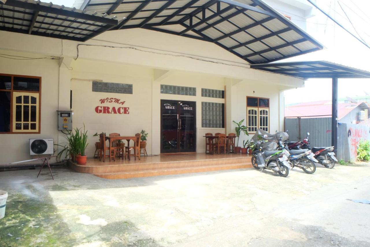 Wisma Grace Ambon Luaran gambar